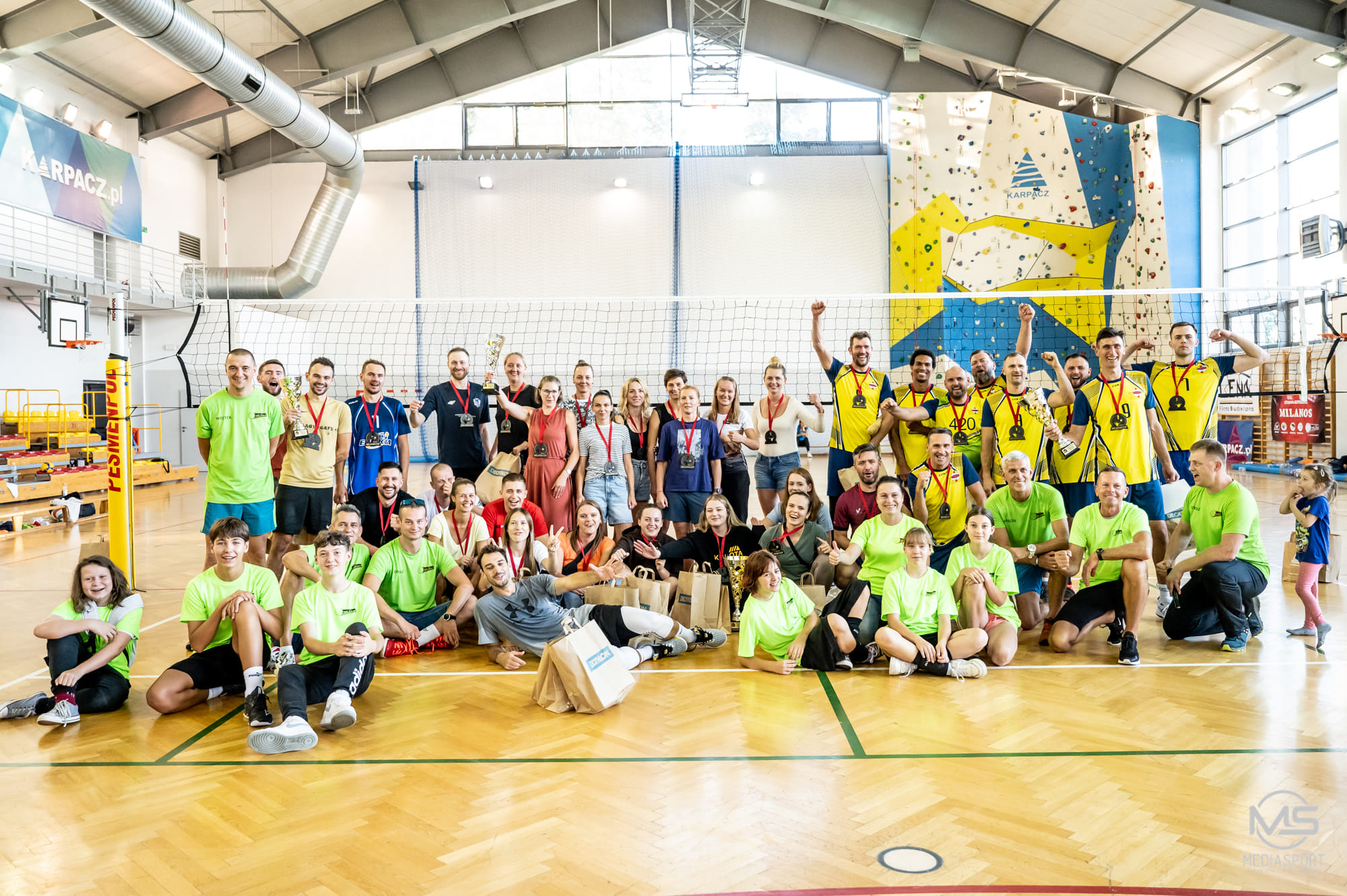 380579858_794627406002290_227357657863052857_n